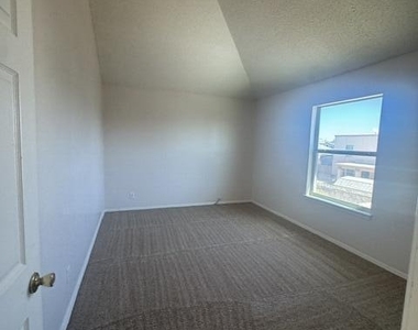 404 Desert Chicory Street - Photo Thumbnail 19