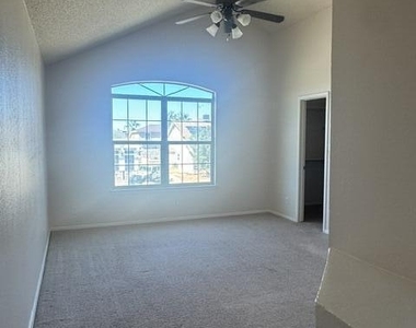 404 Desert Chicory Street - Photo Thumbnail 11