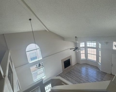404 Desert Chicory Street - Photo Thumbnail 18