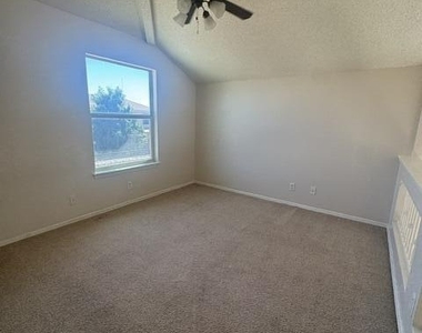 404 Desert Chicory Street - Photo Thumbnail 23