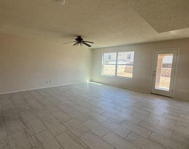 404 Desert Chicory Street - Photo Thumbnail 26