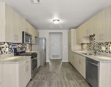 947 Follifoot Place - Photo Thumbnail 8