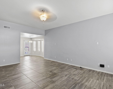 947 Follifoot Place - Photo Thumbnail 4