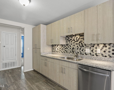947 Follifoot Place - Photo Thumbnail 12