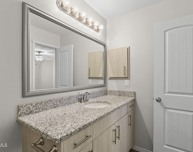 947 Follifoot Place - Photo Thumbnail 18