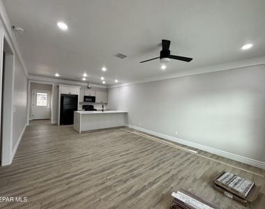10371 Manzana Road - Photo Thumbnail 15