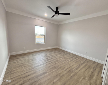 10371 Manzana Road - Photo Thumbnail 11