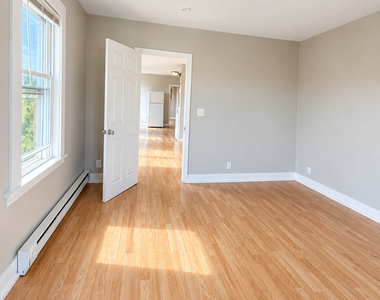 86 Gold Street - Photo Thumbnail 15