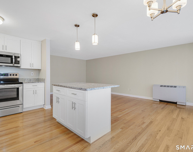 115 Main Street - Photo Thumbnail 4