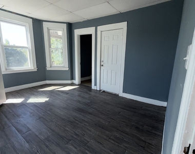 69 Lounsbury Street - Photo Thumbnail 5