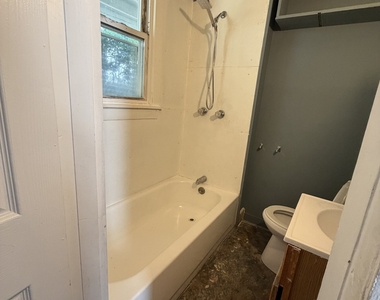 61 Lounsbury Street - Photo Thumbnail 9