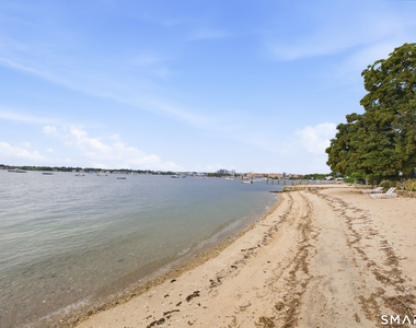 217 Ocean Drive - Photo Thumbnail 16