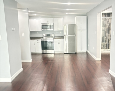 106 Oakwood Avenue - Photo Thumbnail 1