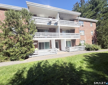 106 Oakwood Avenue - Photo Thumbnail 16