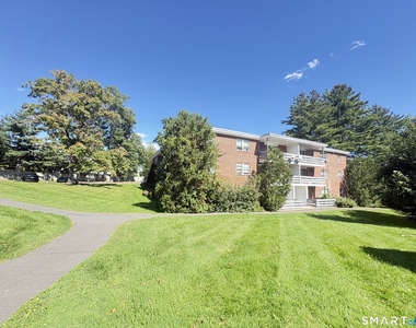 106 Oakwood Avenue - Photo Thumbnail 15