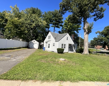 198 Broad Street - Photo Thumbnail 6