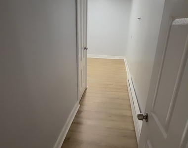 82 Wolcott Street - Photo Thumbnail 4