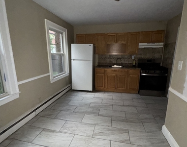 89 Hurlburt Street - Photo Thumbnail 1