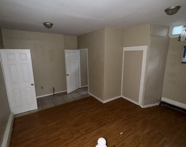 89 Hurlburt Street - Photo Thumbnail 9