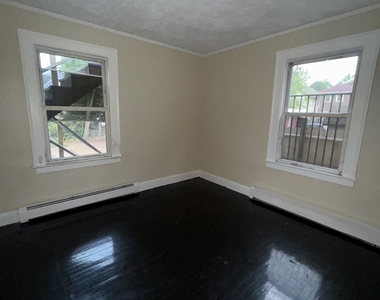 89 Hurlburt Street - Photo Thumbnail 5