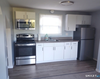 272 Springdale Avenue - Photo Thumbnail 3