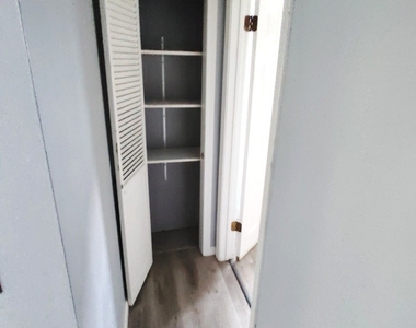 272 Springdale Avenue - Photo Thumbnail 8