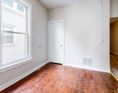 48 Henry Street - Photo Thumbnail 4