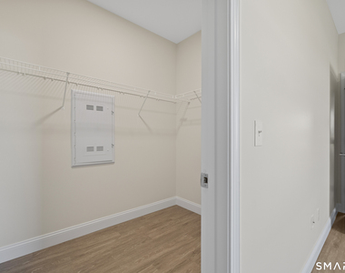 55 Steele Boulevard - Photo Thumbnail 20