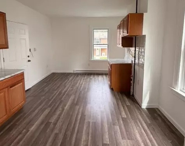 47-49 Putnam Street - Photo Thumbnail 2