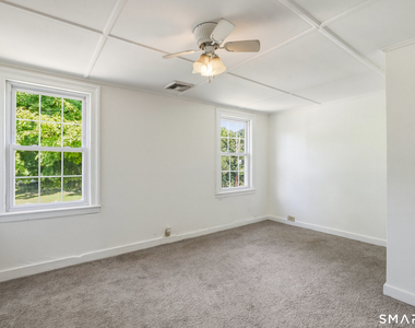 945 Glastonbury Turnpike - Photo Thumbnail 10