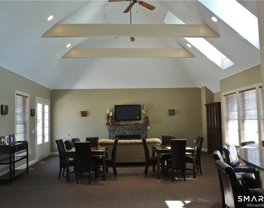 140 Kyles Way - Photo Thumbnail 27