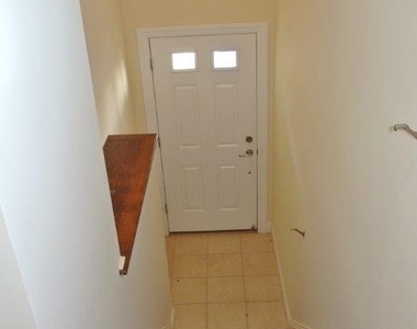 140 Kyles Way - Photo Thumbnail 11
