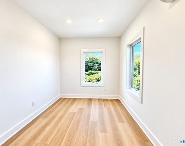 77 Ely Avenue - Photo Thumbnail 11