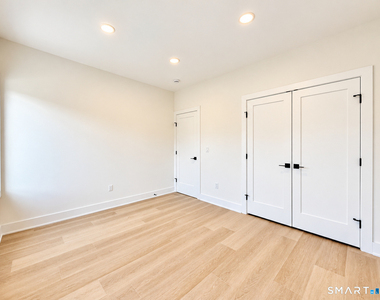 77 Ely Avenue - Photo Thumbnail 8