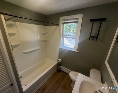 280 Hillside Avenue - Photo Thumbnail 4