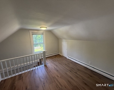 280 Hillside Avenue - Photo Thumbnail 8