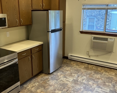 671-3 Wilson Street - Photo Thumbnail 1