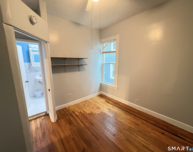 112 Wilcox Avenue - Photo Thumbnail 12