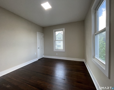 541 Church Street - Photo Thumbnail 13