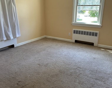 30 Mayflower Street - Photo Thumbnail 3