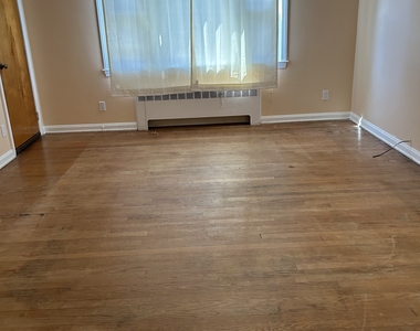 30 Mayflower Street - Photo Thumbnail 1