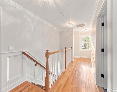 54 Saint Charles Avenue - Photo Thumbnail 11