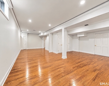 54 Saint Charles Avenue - Photo Thumbnail 20