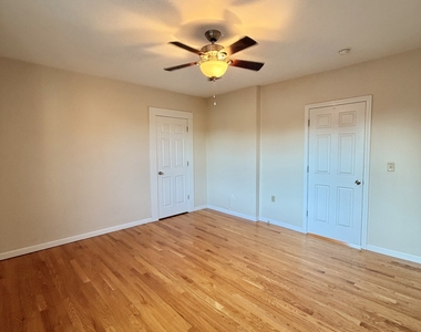 405 Main Street - Photo Thumbnail 6