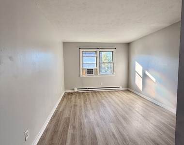 170 Canton Street - Photo Thumbnail 3