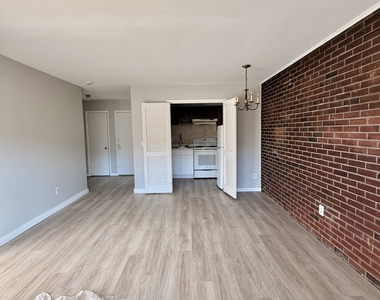 170 Canton Street - Photo Thumbnail 1