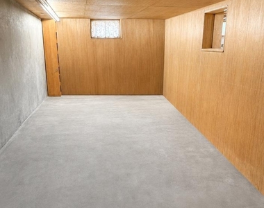 44 Westphal Street - Photo Thumbnail 27