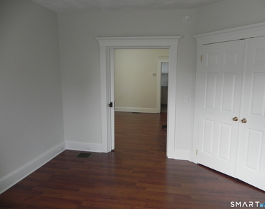 21 Edlie Avenue - Photo Thumbnail 3