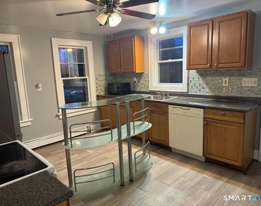 7579 Main Street - Photo Thumbnail 9