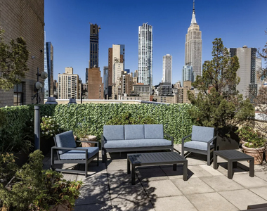 East 29th Street - Photo Thumbnail 5